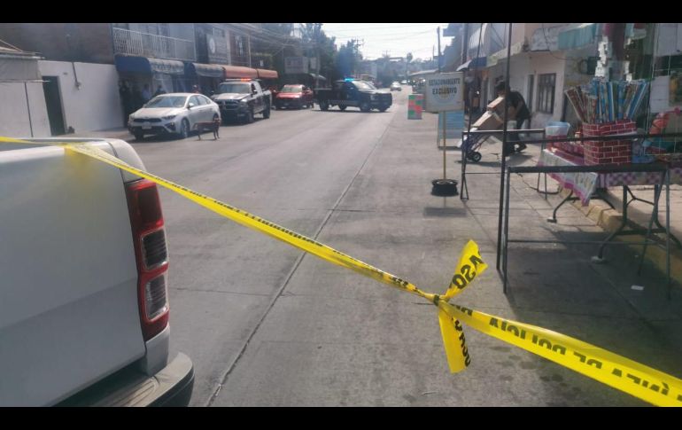 El sujeto, que presentaba quemaduras en diversas partes de su cuerpo, fue atendido por personal de la Cruz Roja. ESPECIAL