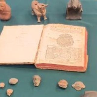 México recupera piezas arqueológicas y libros antiguos (VIDEO)