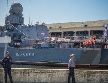 Autoridades ucranianas afirman que sus misiles impactaron al buque de guerra ruso. AFP/ARCHIVO