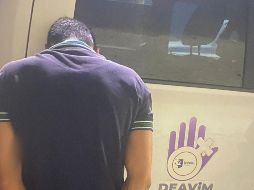 El detenido dijo llamarse Jesús Miguel “N”, de 25 años y fue llevado ante el Ministerio Público. ESPECIAL /