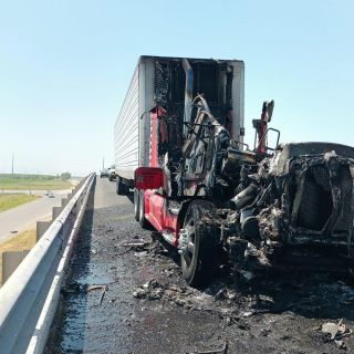 Texas: ¡Se terminó! Suspenden revisiones de tráilers en la frontera con México