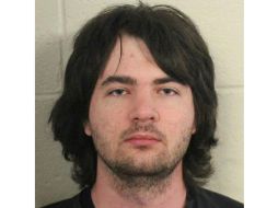 Tincher, de 29 años, fue imputado de asesinato, agresión agravada y ocultar la muerte de otra persona. AP/Floyd County Police