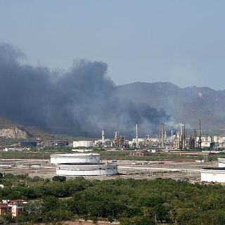 Salina Cruz: Estiman pérdidas millonarias tras incendio en refinería de Pemex
