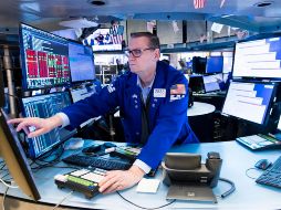 Al término de las operaciones en la Bolsa de Nueva York, el Dow Jones recortó 39.54 puntos, hasta 34.411,69.  EFE/J. Lane