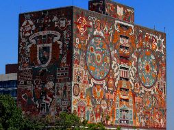 López Obrador manifiesta su desacuerdo con el lema de la UNAM, 