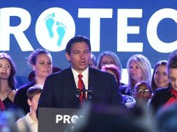 Ron DeSantis, gobernador de Florida, enmendó la agenda de una sesión especial para considerar un proyecto de ley que eliminaría el 
