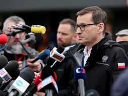 El primer ministro de Polonia, Mateusz Morawiecki, expreso solidaridad con las familias de las victimas que sufrieron las explosiones.  EFE / Z. Meissner