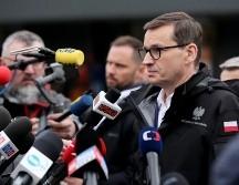 El primer ministro de Polonia, Mateusz Morawiecki, expreso solidaridad con las familias de las victimas que sufrieron las explosiones.  EFE / Z. Meissner