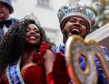 El rey Momo y la princesa del carnaval recibieron las llaves de la ciudad, acto que da inicio a la fiesta. EFE/A. Lacerd
