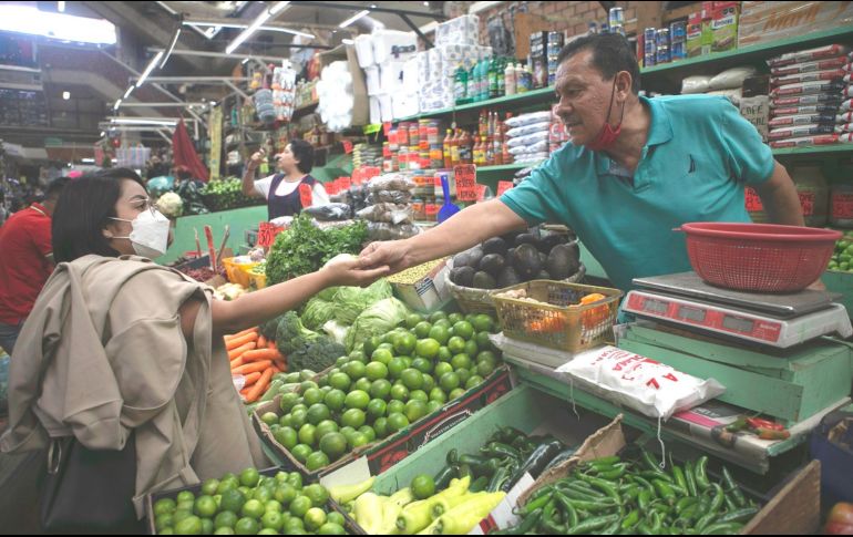 En México, los productos de la canasta básica se encarecieron desde finales de año pasado y aún no se estabilizan, un ejemplo del desfase es el alto costo del limón. EL INFORMADOR/G. Gallo