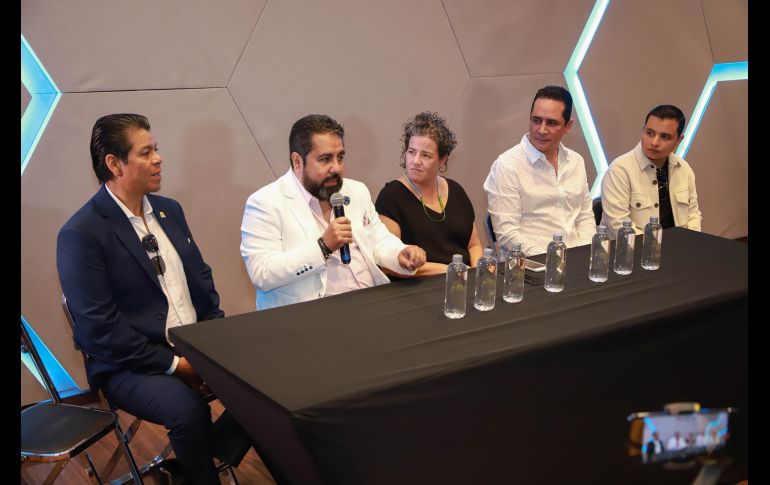 Claudio Rios, Gamaliel Contreras, Lourdes Ariadna González, Alejandro Ramírez y Brian Sandoval. GENTE BIEN JALISCO/ Tony Martínez