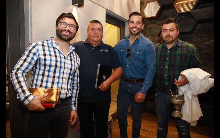Padre Gerardo Pérez, Ing. Alberto Flores, Mario Rosas y Rodolfo Pérez. GENTE BIEN JALISCO/ Tony Martínez