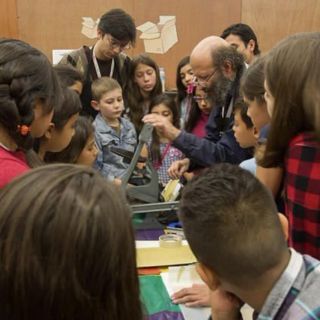 Imprenta Subversiva para la Niñez llega a Paseo Alcalde