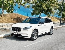 Debajo de esa silueta bien presentada en su carrocería se esconde un motor que puede ir de lo cómodo en su conducción a lo dinámico. EL INFORMADOR/M. Castillo