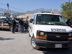 Para hacer las diligencias correspondientes acudió personal de la fiscalía, quienes hallaron al joven sin vida dentro del contenedor mencionado. EFE / ARCHIVO