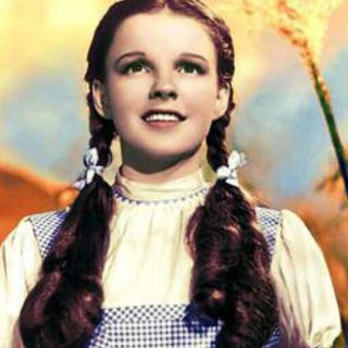Se subastará el famoso vestido de Dorothy en “El Mago de Oz”