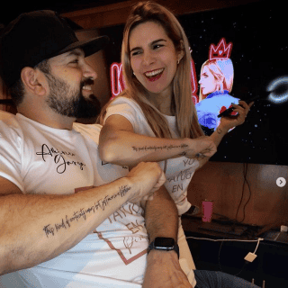 ¡Para que les arda! Karla Panini y Américo Garza se tatúan su amor