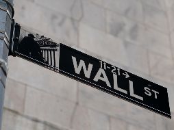 Desde primera hora, el mercado neoyorquino recuperó hoy la tendencia negativa que acumula este mes. AP/ARCHIVO
