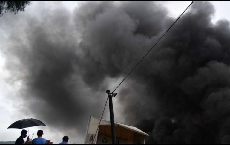 El incendio tuvo lugar en dos de los estudios de la emisora Canal del Sol en Santo Domingo. SUN/ARCHIVO