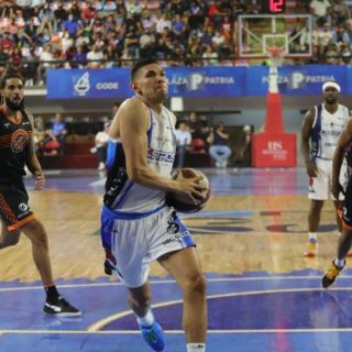 ¡Golpe de autoridad! Astros le pega a los líderes Pioneros