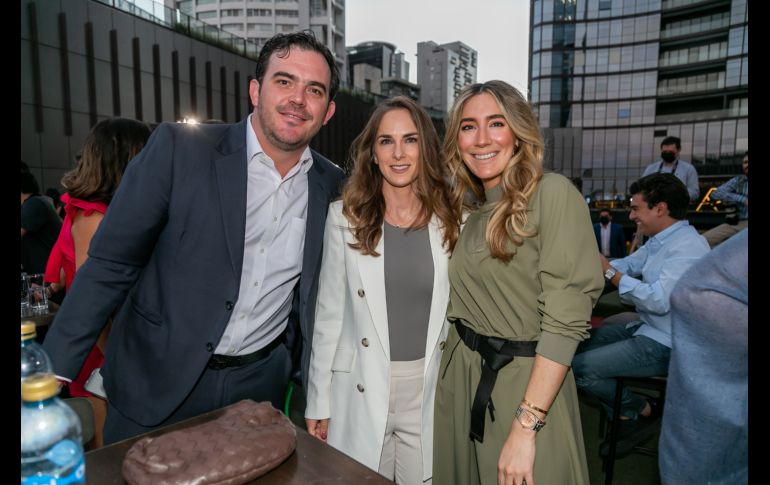 Carlos Valenzuela, Ana Laura Solana y Roxana León. GENTE BIEN JALISCO/Jorge Soltero