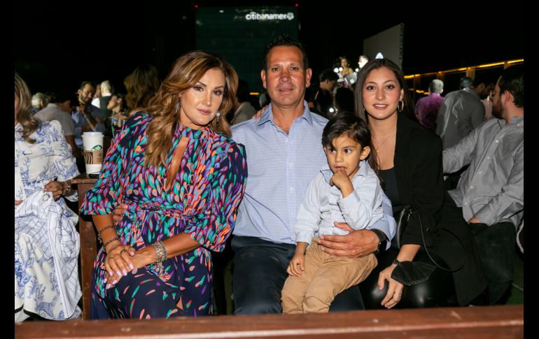 Clara Félix, Francisco Mijares, Mateo Kuri y Sofía Mijares. GENTE BIEN JALISCO/Jorge Soltero