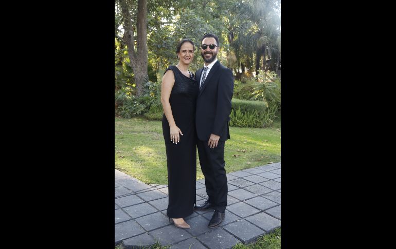 Ale Estrada y Yoshi Teramoto. GENTE BIEN JALISCO/Claudio Jimeno