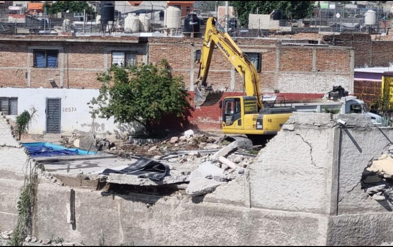 A las 10:00 de la mañana ya se había intervenido la finca que había comenzado a ser edificada hace cinco años. EL INFORMADOR/G. Gallo