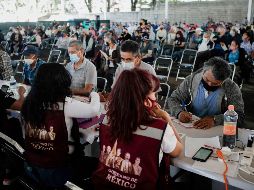 En el Parque San Jacinto, se inscribe a quienes lleguen sin importar el criterio para la Pensión del Bienestar. INFORMADOR/ARCHIVO