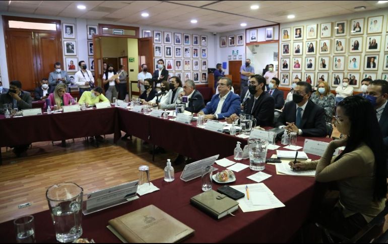 También iniciaron proceso de embargo contra ex funcionarios de los ayuntamientos de Tuxpan por cargos desde 2010; Villa Corona por los ejercicios 2011 y 2012. EL INFORMADOR / R. Rivas
