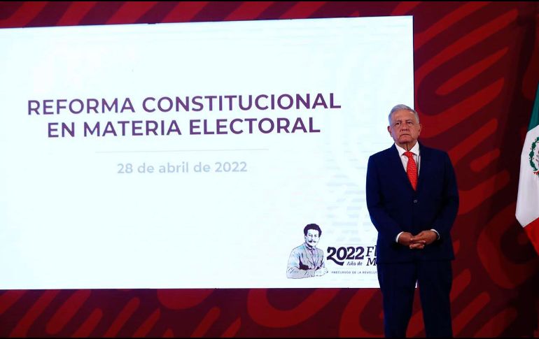 López Obrador justificó que la reforma elimina el fraude, algo que él insiste que padeció en 2006. SUN / D. Simón Sánchez