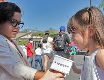 El reportero Mateo Alonso entrevistó a niñas y niños en el Centro de Guadalajara. EL INFORMADOR/ A. CAMACHO