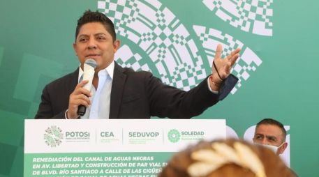 El gobernador de San Luis Potosí, Ricardo Gallardo Cardona, considera que es momento de volver a la presencialidad. TWITTER/@RGC_Mx