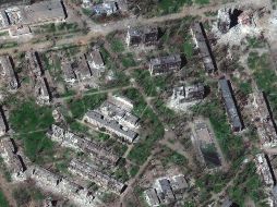 Vista aérea de los daños causados en Mariúpol por los bombardeos rusos. AFP PHOTO/Satellite image Maxar Technologies