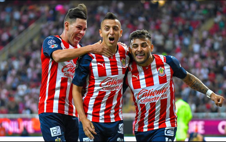 Los festejos del 116 aniversario de Chivas llegarán el mismo día en que el Rebaño dispute el partido por el repechaje ante Pumas, en el que buscarán el boleto a la Liguilla del Torneo Clausura 2022. IMAGO7