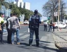 A unos metros de la víctima estaba un camión de la ruta actual C-124 antes 258-D, su chofer permaneció en el lugar, dijo que no observó el momento cuando atropelló a la mujer. ESPECIAL