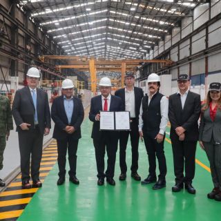 Tren Maya: AMLO firma con Bombardier-Alstom la compra de 42 convoyes