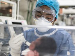 De acuerdo con expertos, no hay ningún estudio que demuestre que la frenectomía lingual permita una mejor lactancia. NTX/ARCHIVO