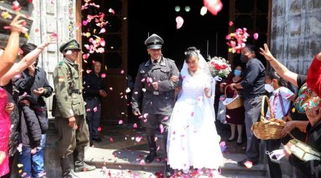 La boda se celebró en Tlaxcala, por lo que las redes estallaron en burlas, ya no solo sobre la boda, sino sobre el estado. ESPECIAL