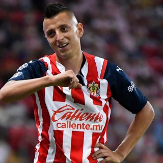 "Piojo" Alvarado pone a Chivas como candidato al título