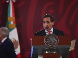 El secretario de Hacienda, Rogelio Ramírez de la O, participa en la conferencia mañanera de López Obrador este miércoles. EFE/S. Gutiérrez