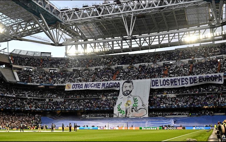NO CABÍA NADIE. La afición del Real Madrid abarrotó el Santiago Bernabéu. AFP/J. SORIANO