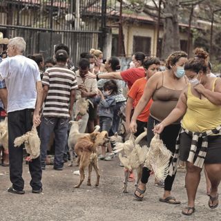 Honduras suspende estrategia de crear zonas económicas especiales