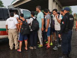 López Obrador señala que en coordinación se puede trabajar para tener flujos migratorios ordenados. AFP / ARCHIVO