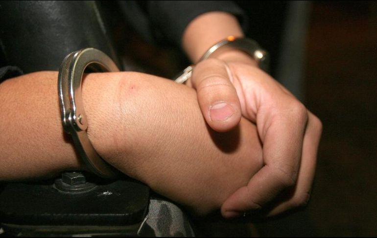 Tras descartar una homonimia, se notificó al hombre de la orden de aprehensión en su contra y se le hizo la lectura de sus derechos constitucionales. EL INFORMADOR / ARCHIVO