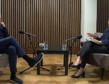 Bill Gates y la periodista Mishal Husain durante una entrevista en el programa Today de la BBC, este jueves