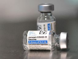 Autoridades estadounidenses recomiendan como preferente del uso de las vacunas de Pfizer/BioNRech y Moderna frente a la de Johnson & Johnson. AFP/ARCHIVO