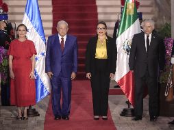 López Obrador y su comitiva dormirán esta noche en Tegucigalpa y mañana partirán a Belice. EFE/G. Amador