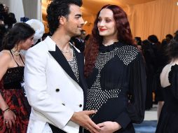 Según confesó en una entrevista para la revista Elle, Sophie Turner desea volver a su país natal junto a su nueva familia. AFP/ Angela Weiss