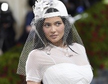 Aunque Kylie Jenner anunció que su nuevo bebé se llamaría “Wolf”, poco después cambió de idea y lo dejó temporalmente sin nombre. AP/ Evan Agostini